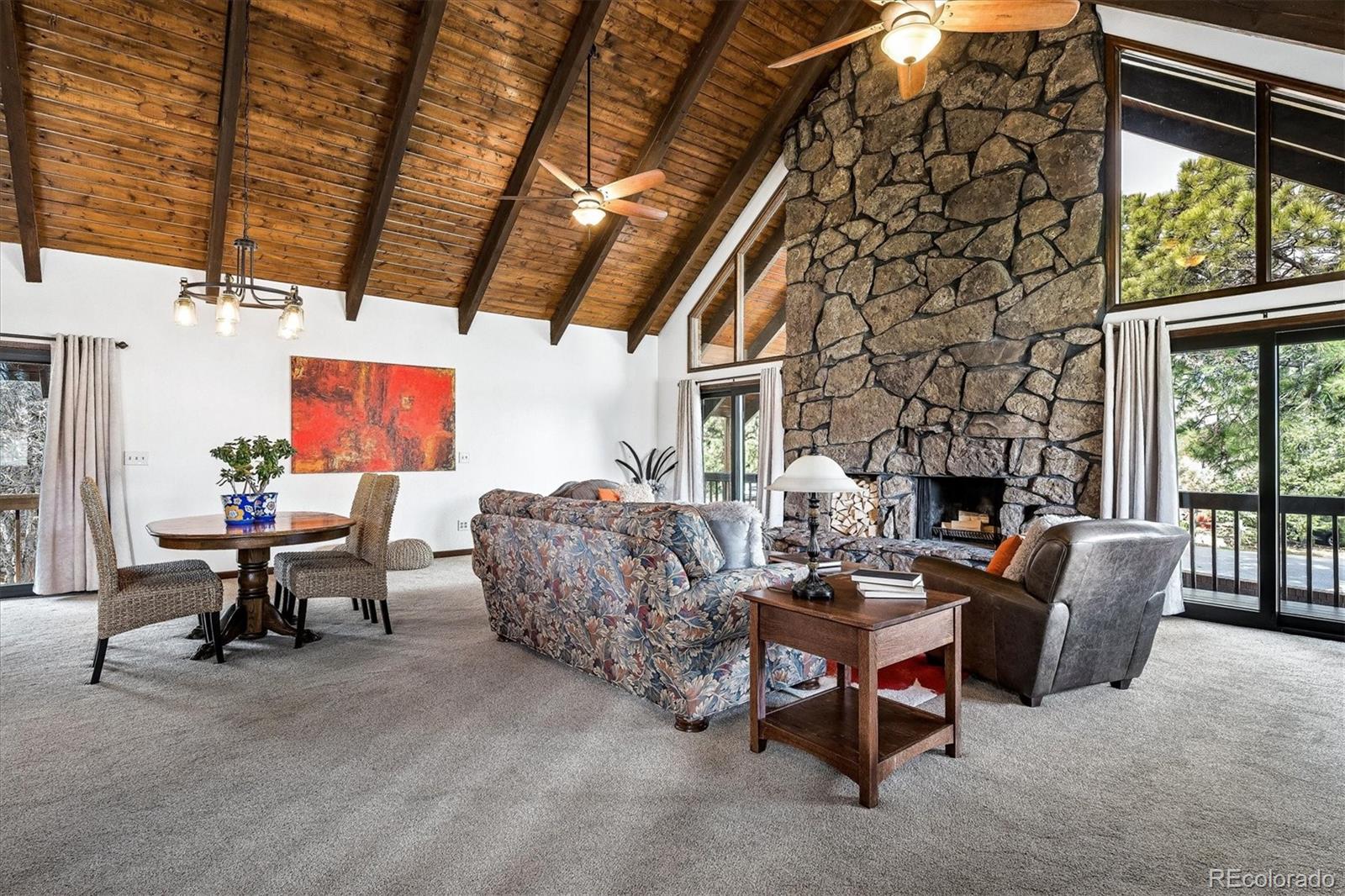 8488 Lakeview Drive