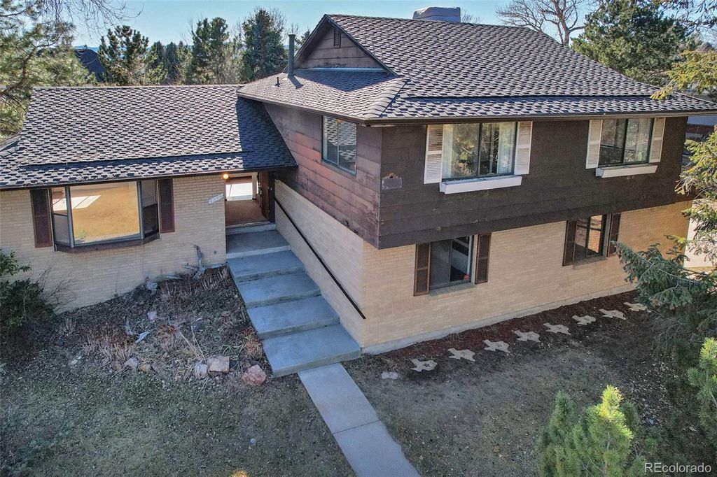 Photo of 4546 W Ponds Drive, Littleton, CO 80123 (MLS # 5692476)