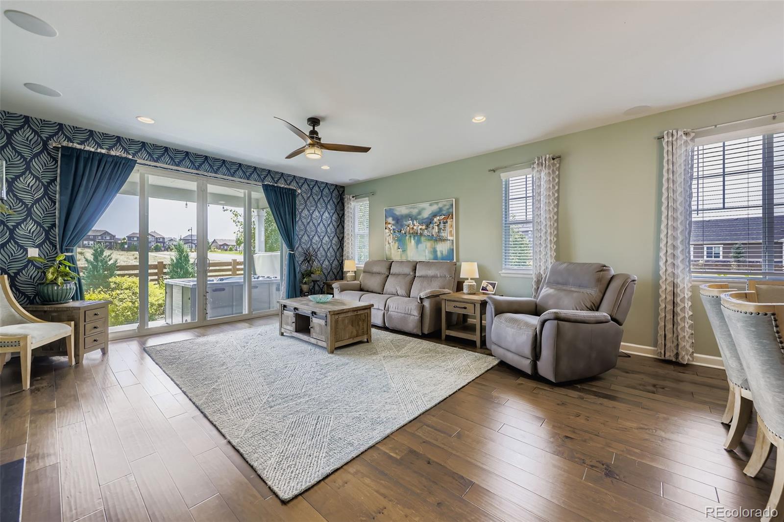 902 Pinecliff Drive