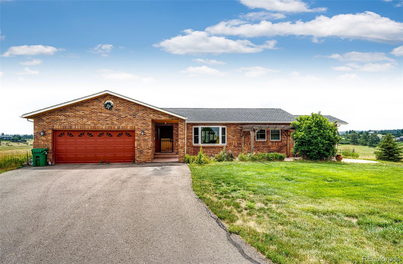 2218 Deerpath Road