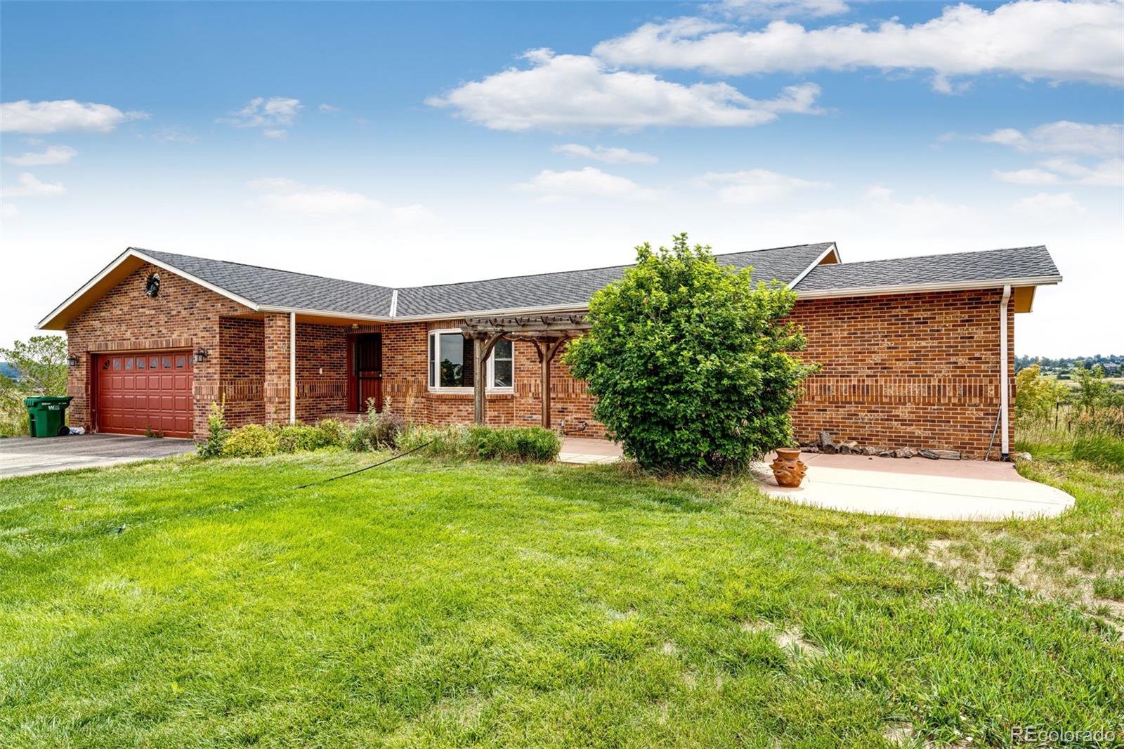 2218 Deerpath Road