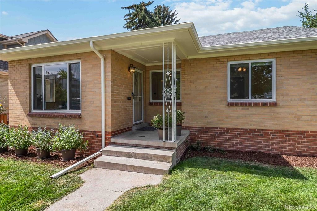 Photo of 635 Olive Street, Denver, CO 80220 (MLS # 9137360)