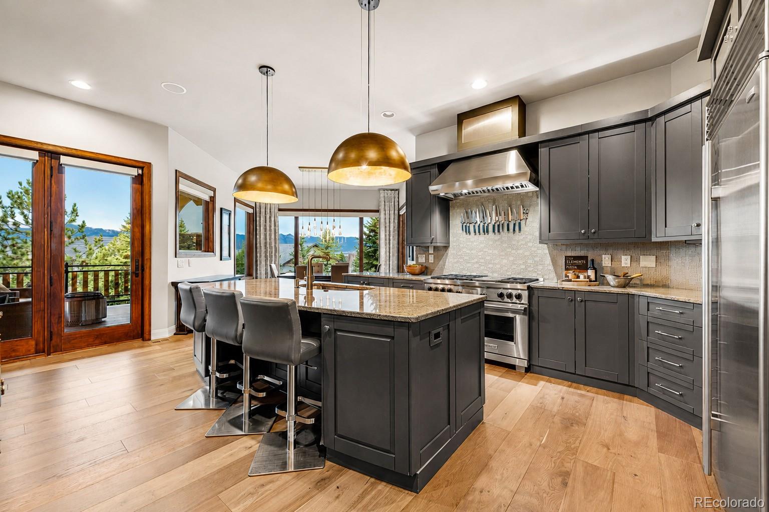 2217 Rainbows End Point