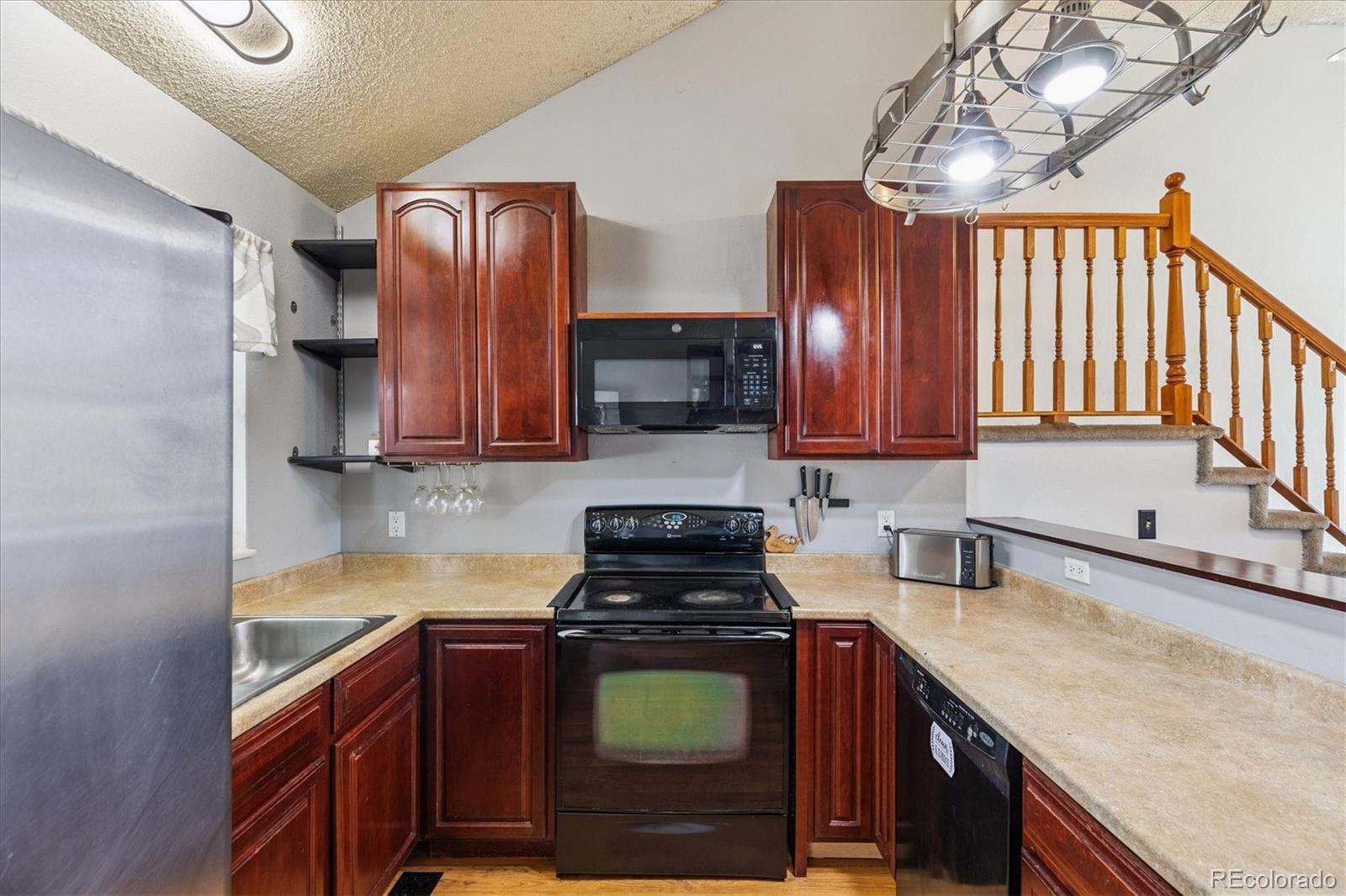 1065 S Lindsey Street