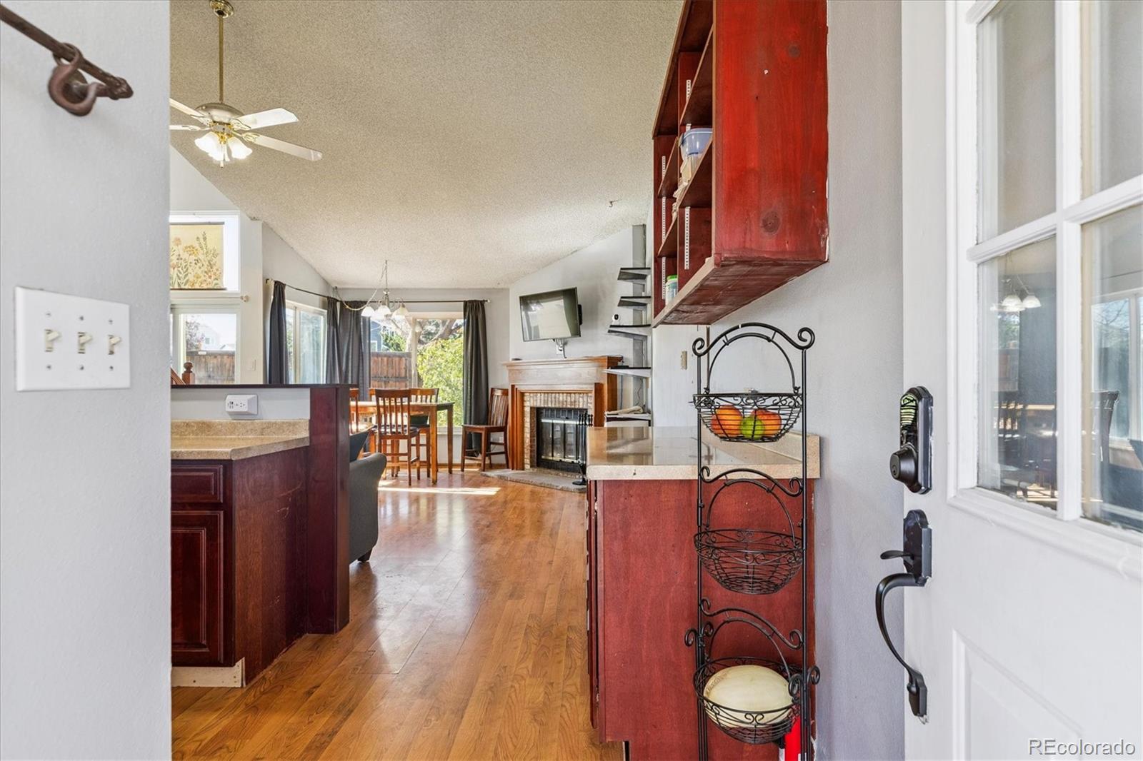 1065 S Lindsey Street