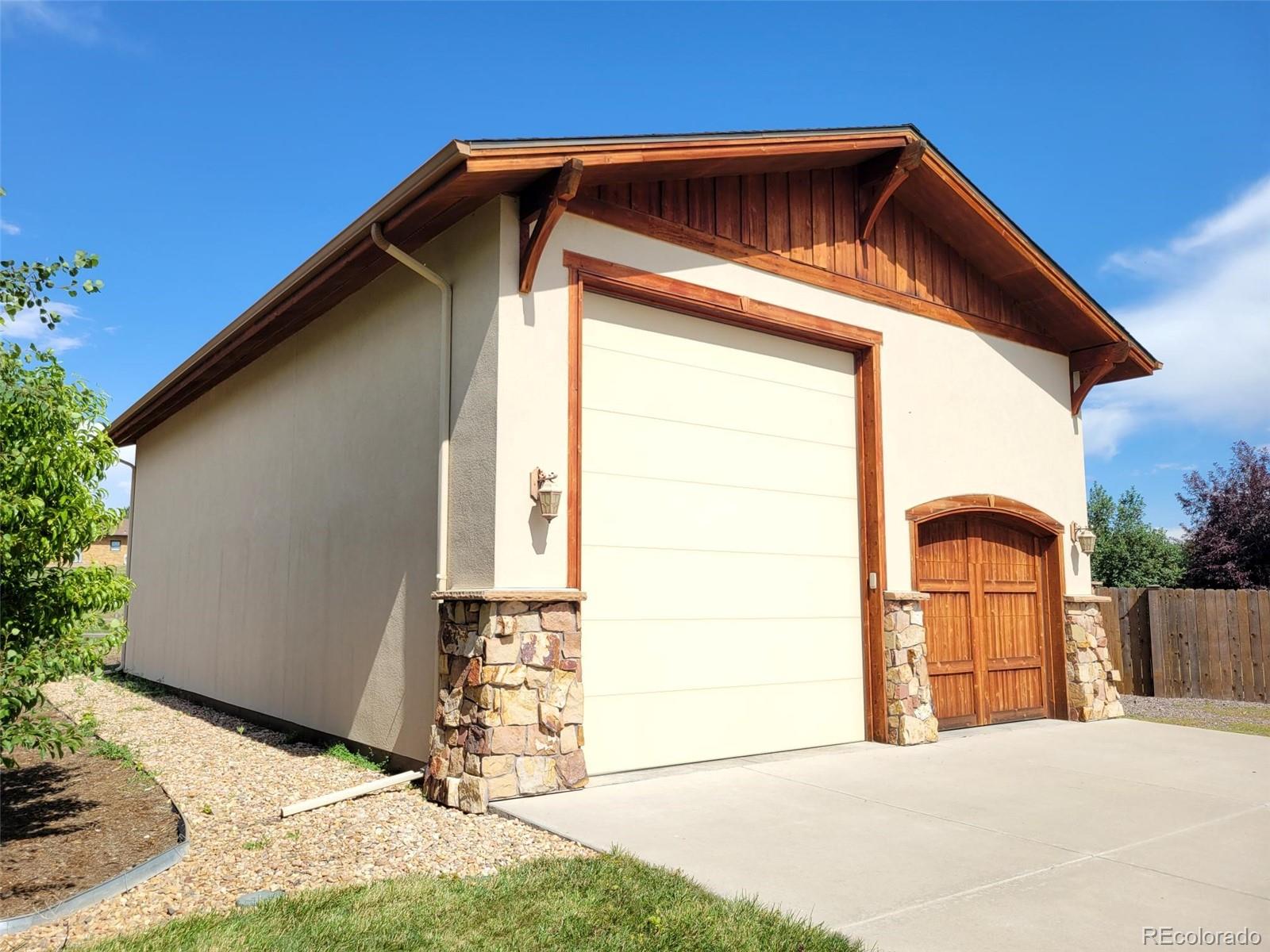 6825 Apache Rd Road