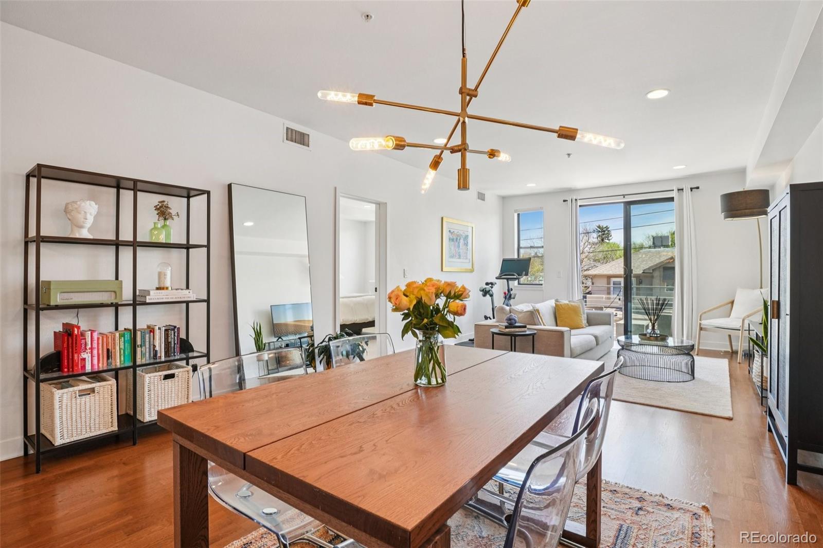 360 S Lafayette Street 305