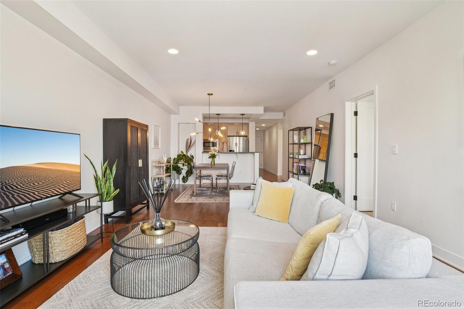 360 S Lafayette Street 305