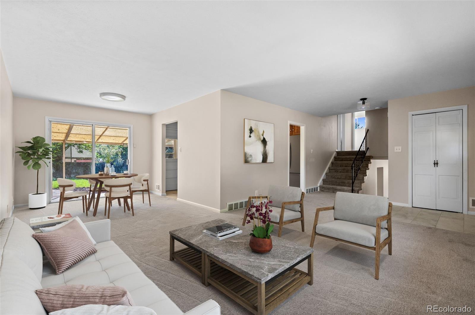10816 Livingston Drive
