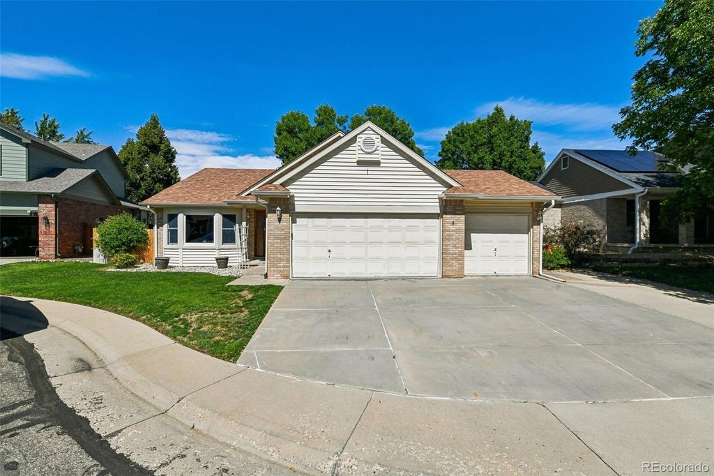 Photo of 2547 E 124th Place, Thornton, CO 80241 (MLS # 6106841)