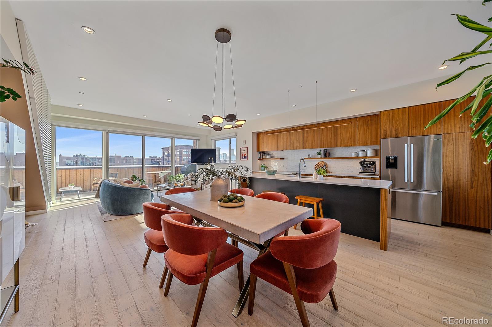 3233 Tejon Street 304