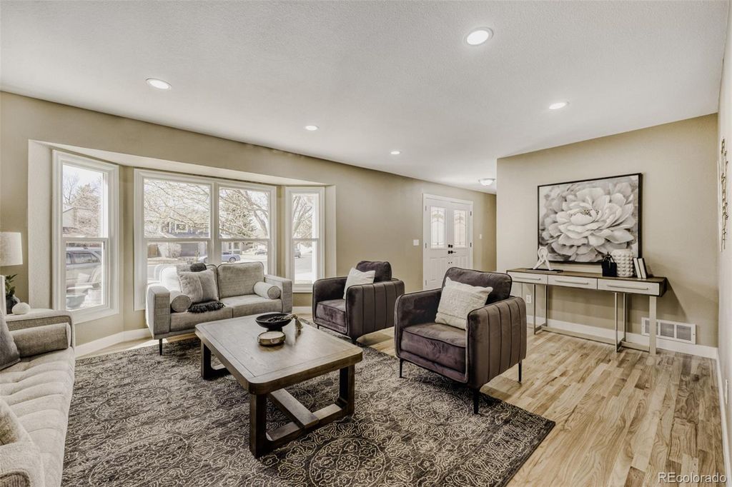 Photo of 16762 E Prentice Circle, Centennial, CO 80015 (MLS # 5228600)