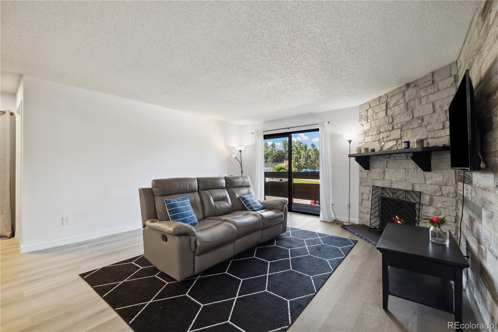 420 Zang Street 3-208, Lakewood, CO, 80228 2 420 Zang Street 3-208