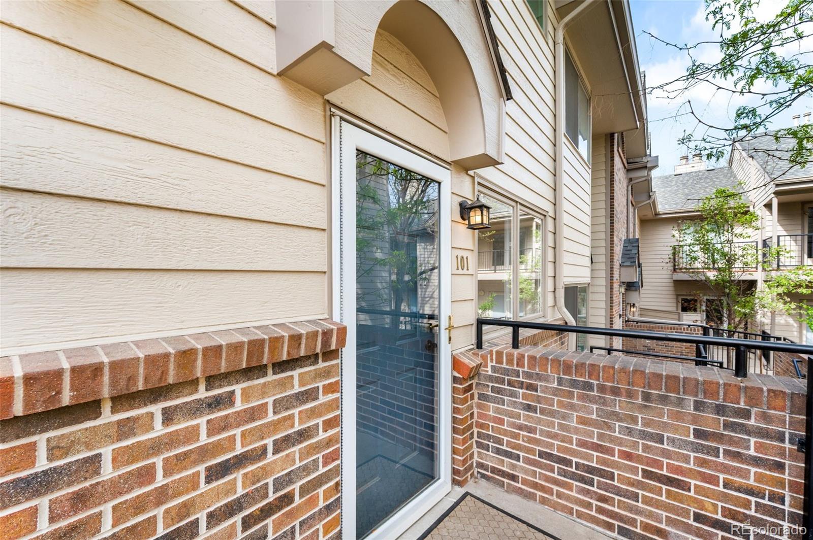 170 S Jackson Street 101