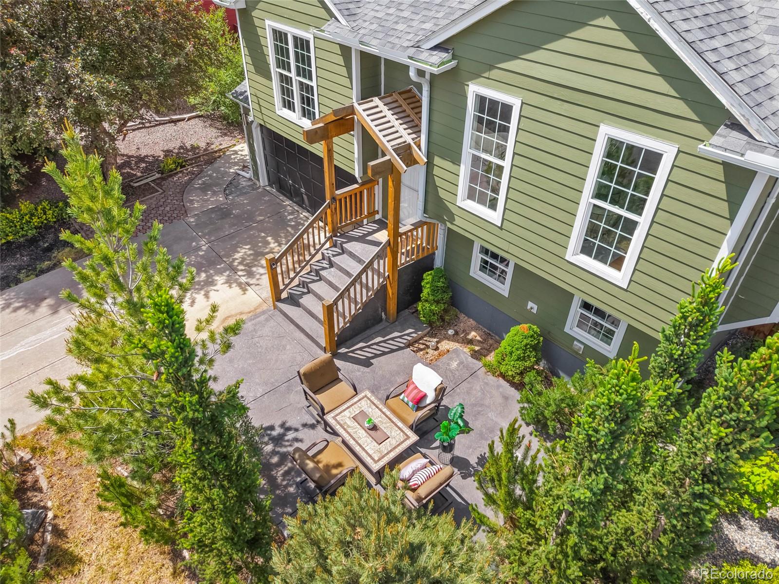 768 Barberry Circle