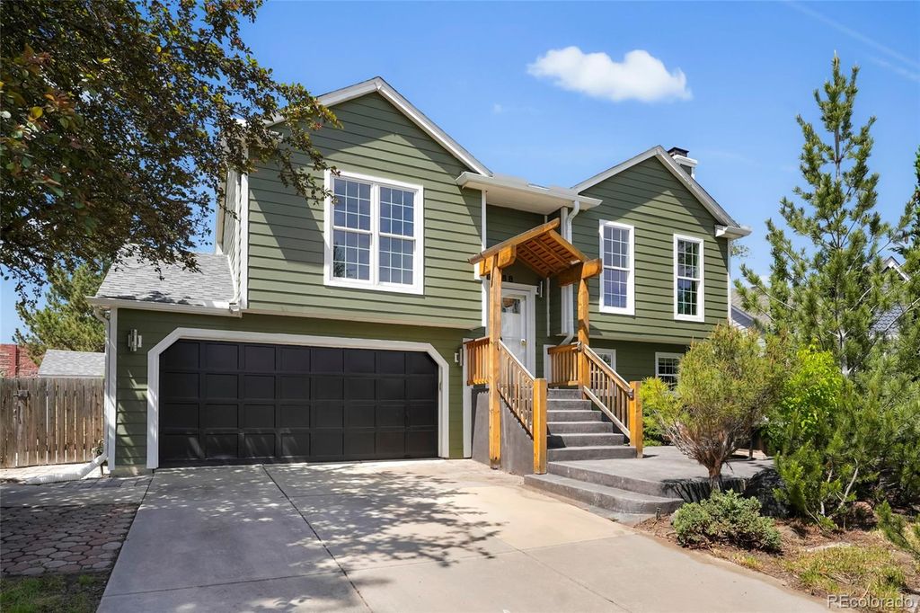 Photo of 768 Barberry Circle, Lafayette, CO 80026 (MLS # 9852902)