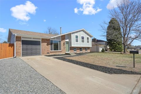 Photo of 9457 W Hamilton Drive, Lakewood, CO 80227 (MLS # 2080987)