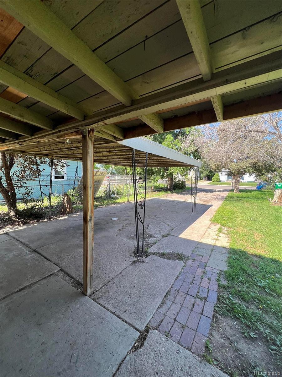 2086 Hanover Street, Aurora, CO, 80010 3 2086 Hanover Street