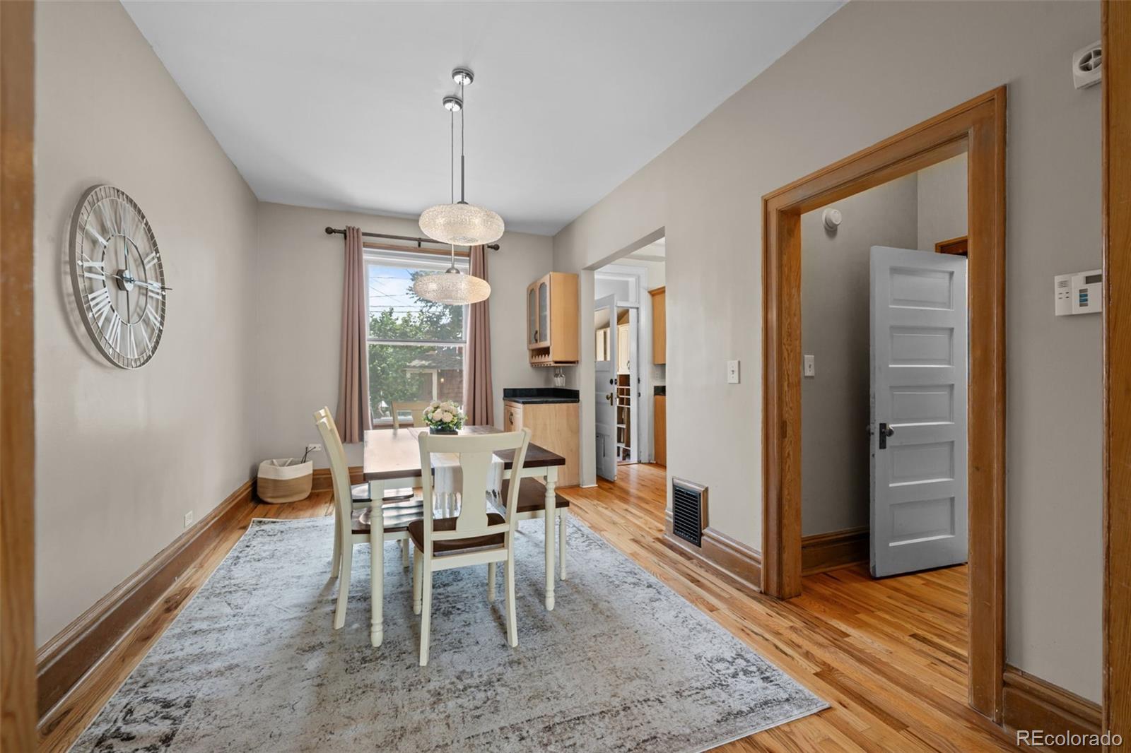 14 S Lincoln Street 16