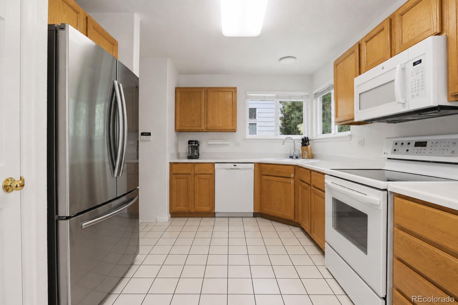 8814 S Field Court