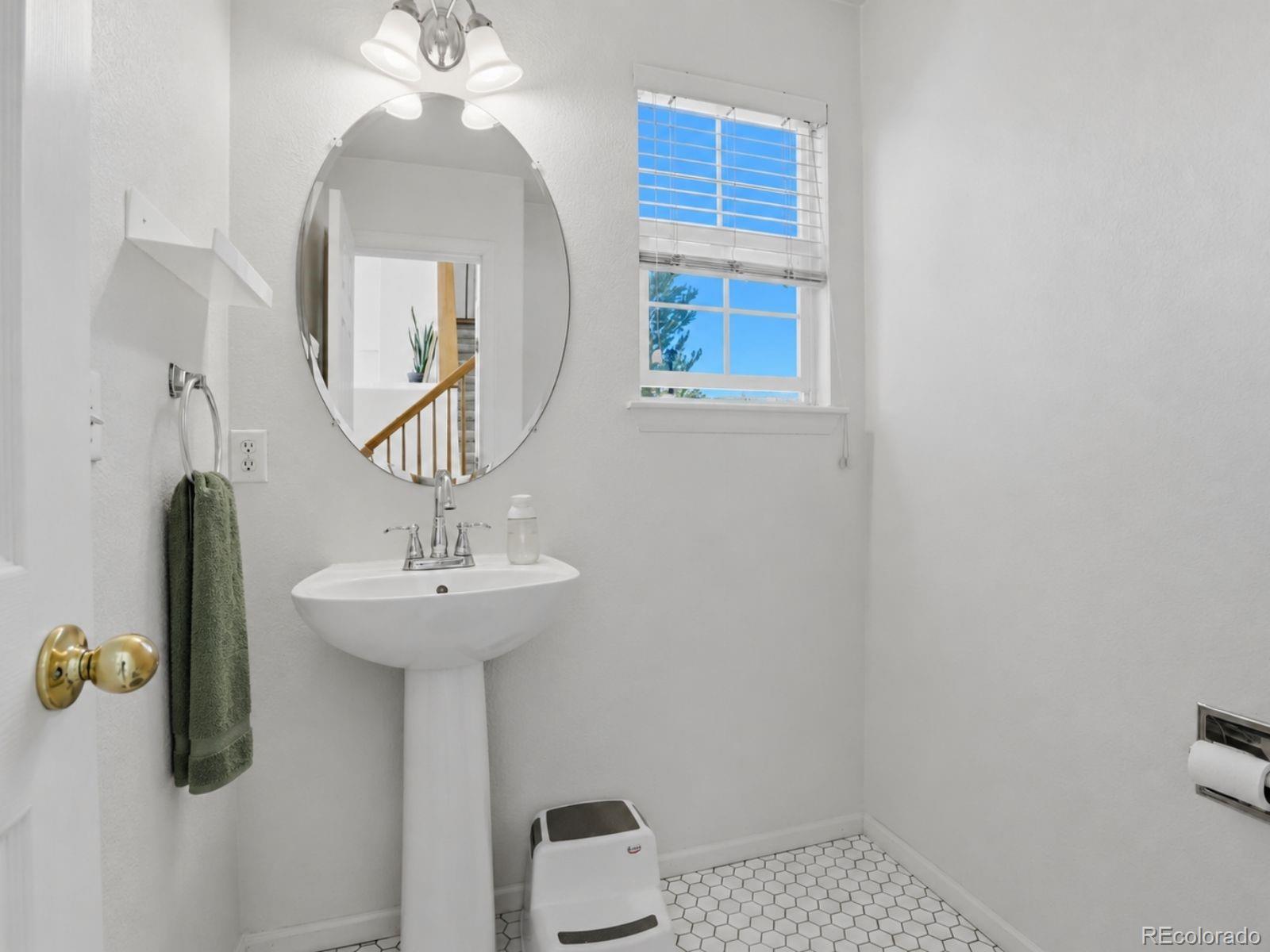 8814 S Field Court