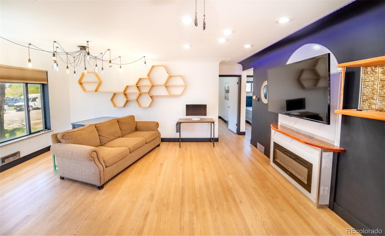 2548 S Zurich Court