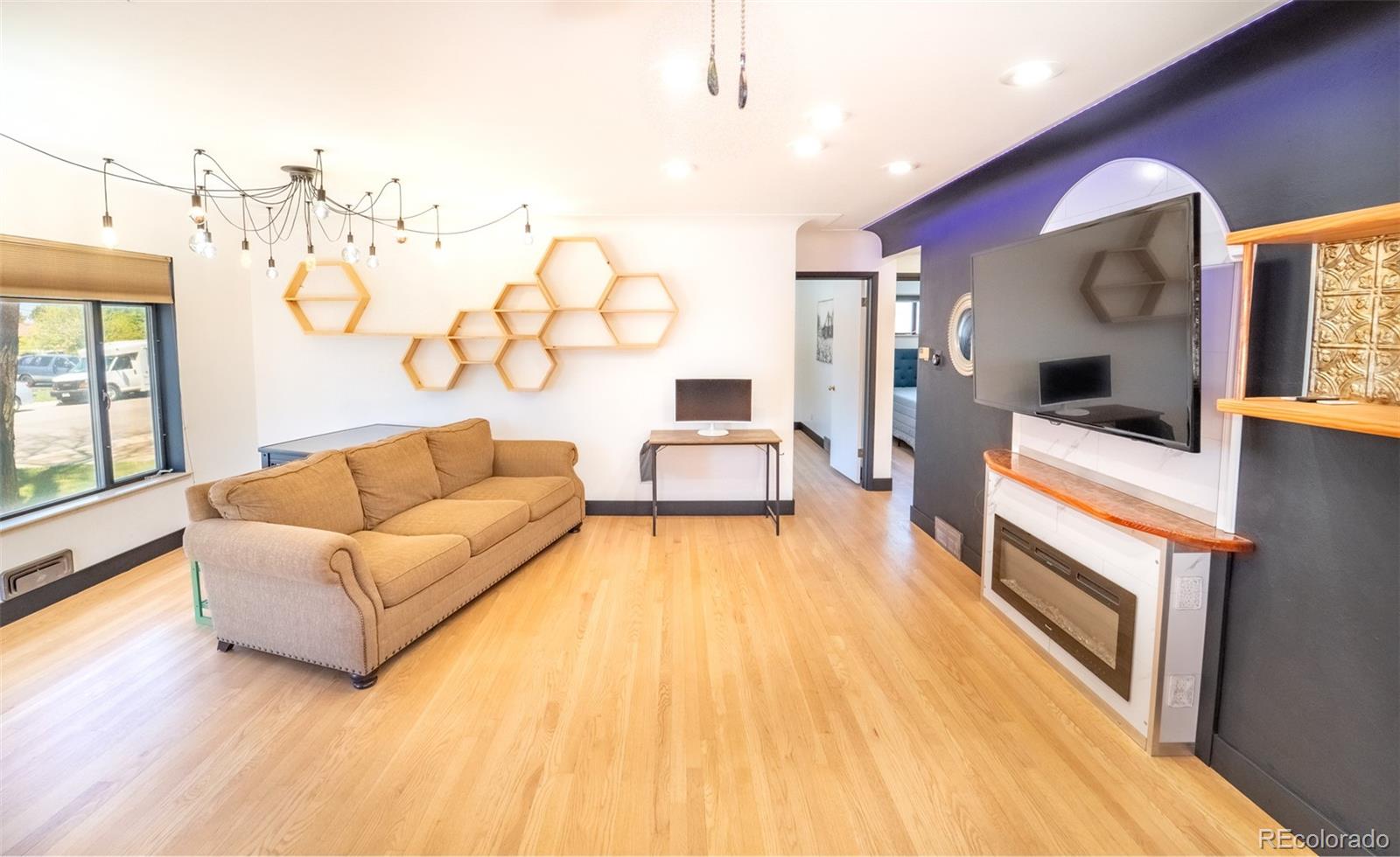 2548 S Zurich Court