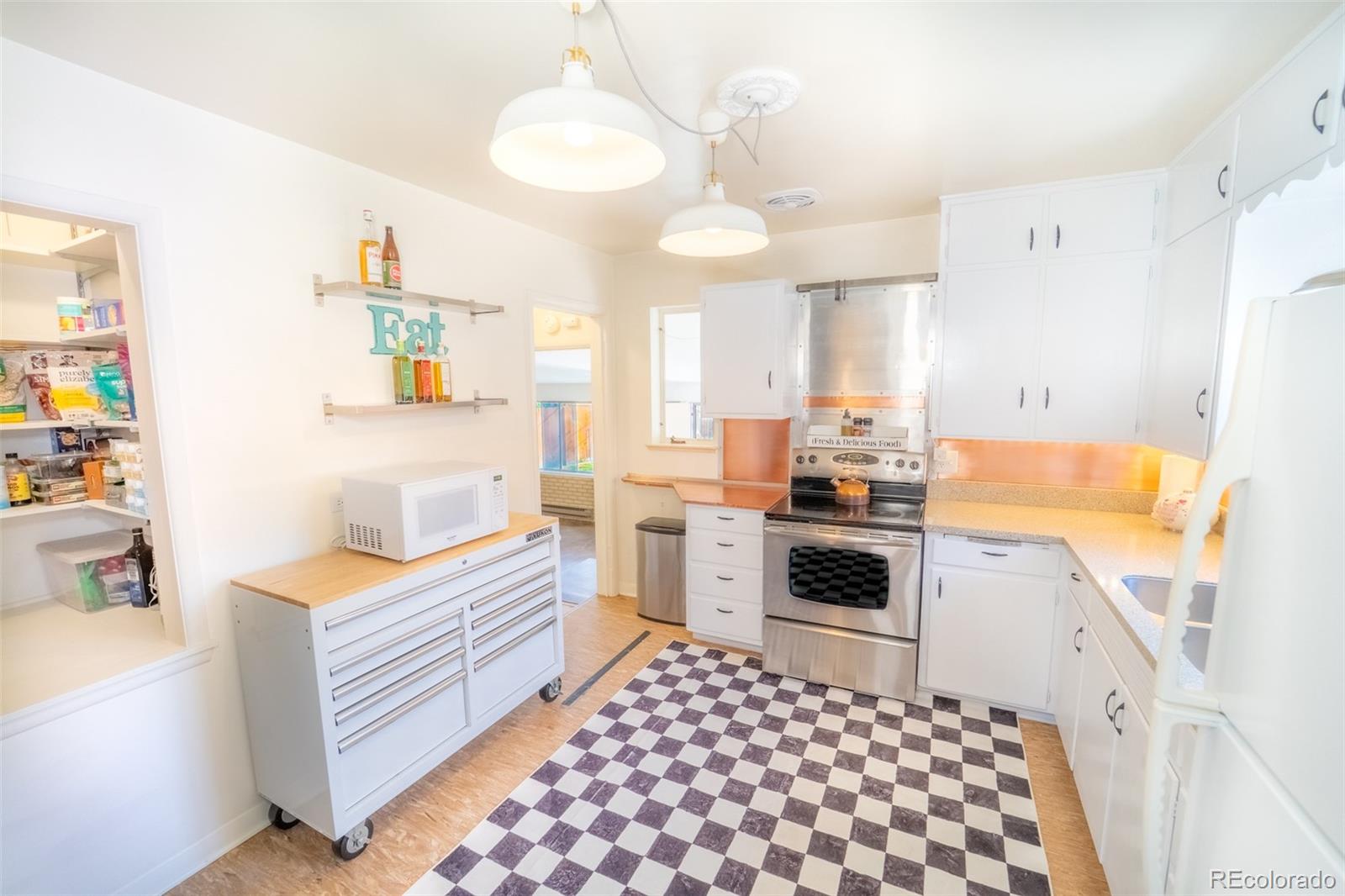 2548 S Zurich Court