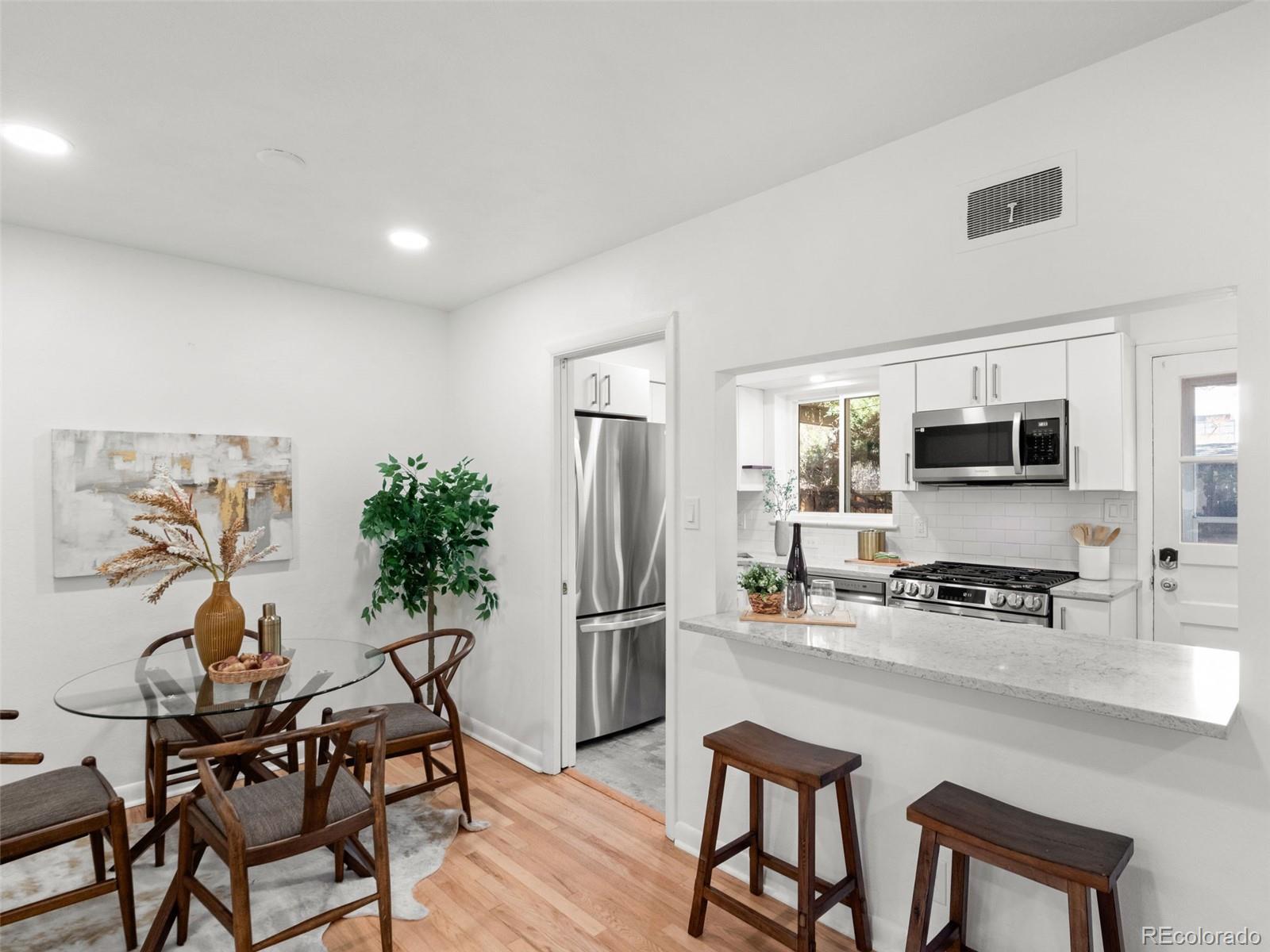 1820 S Saint Paul Street