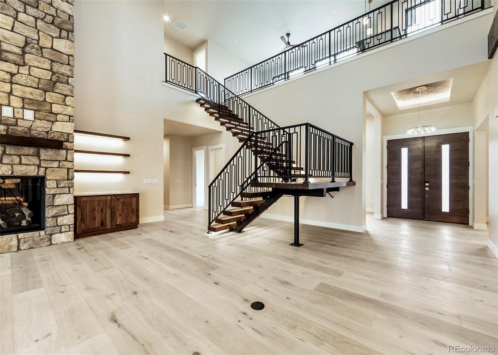 16280 Prairie Vista Lane