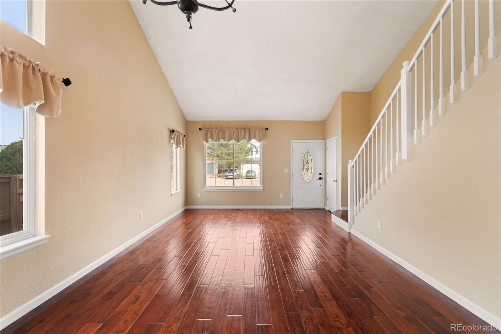 975 Cobblestone Drive