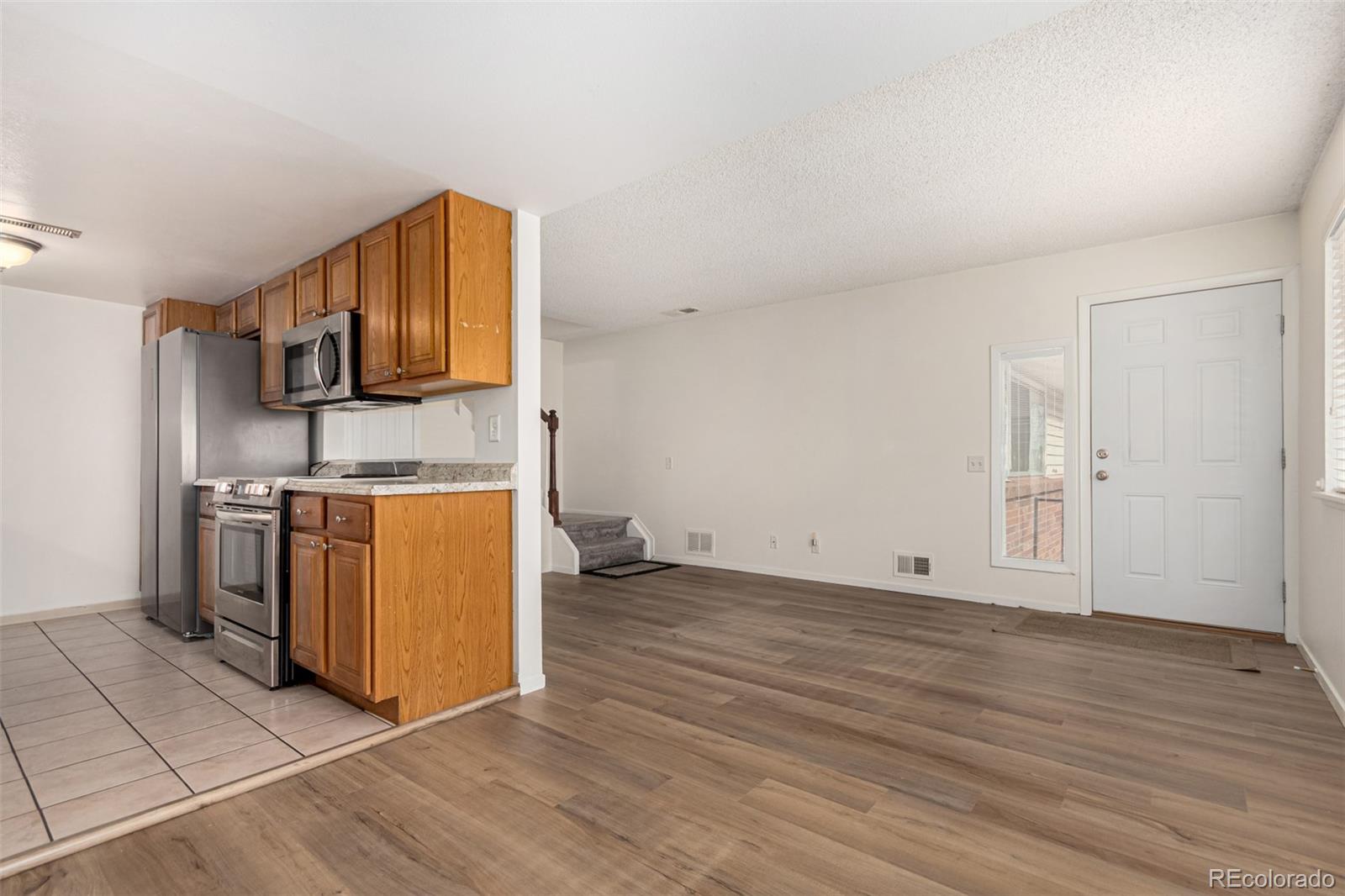9255 E Lehigh Avenue 211, Denver, CO, 80237 3 9255 E Lehigh Avenue 211