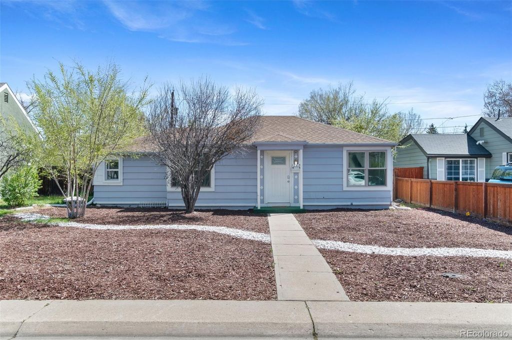 Photo of 1740 Trenton Street, Denver, CO 80220 (MLS # 4332218)