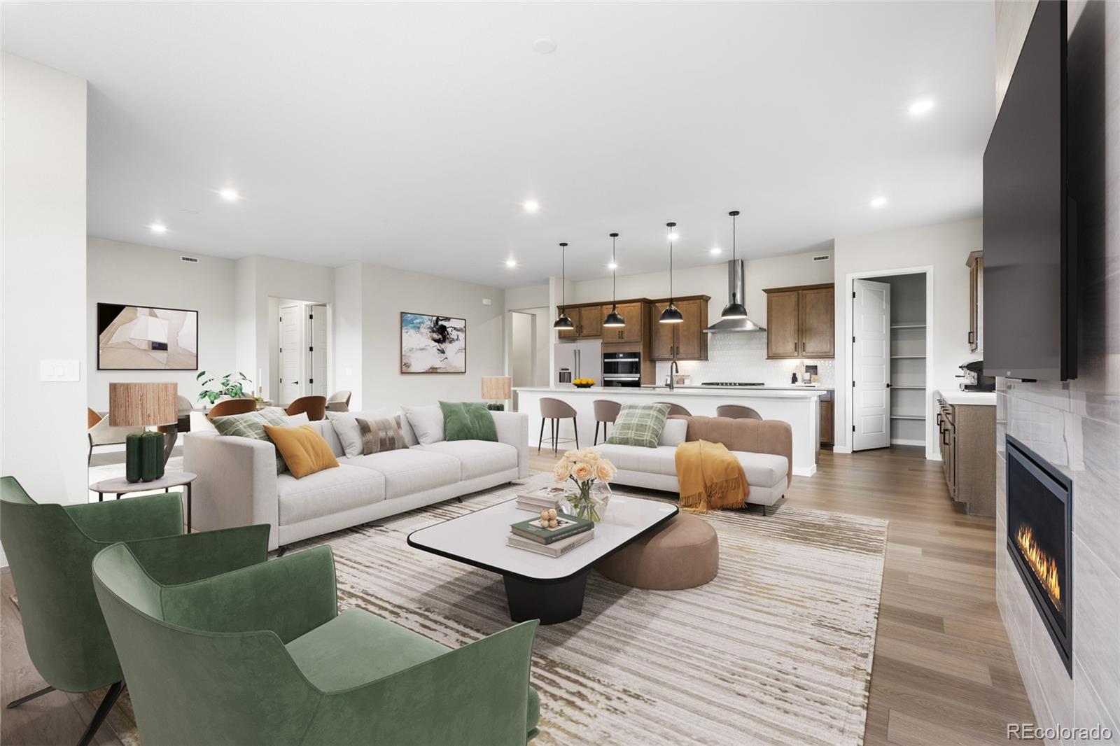 8654 S Quemoy Street