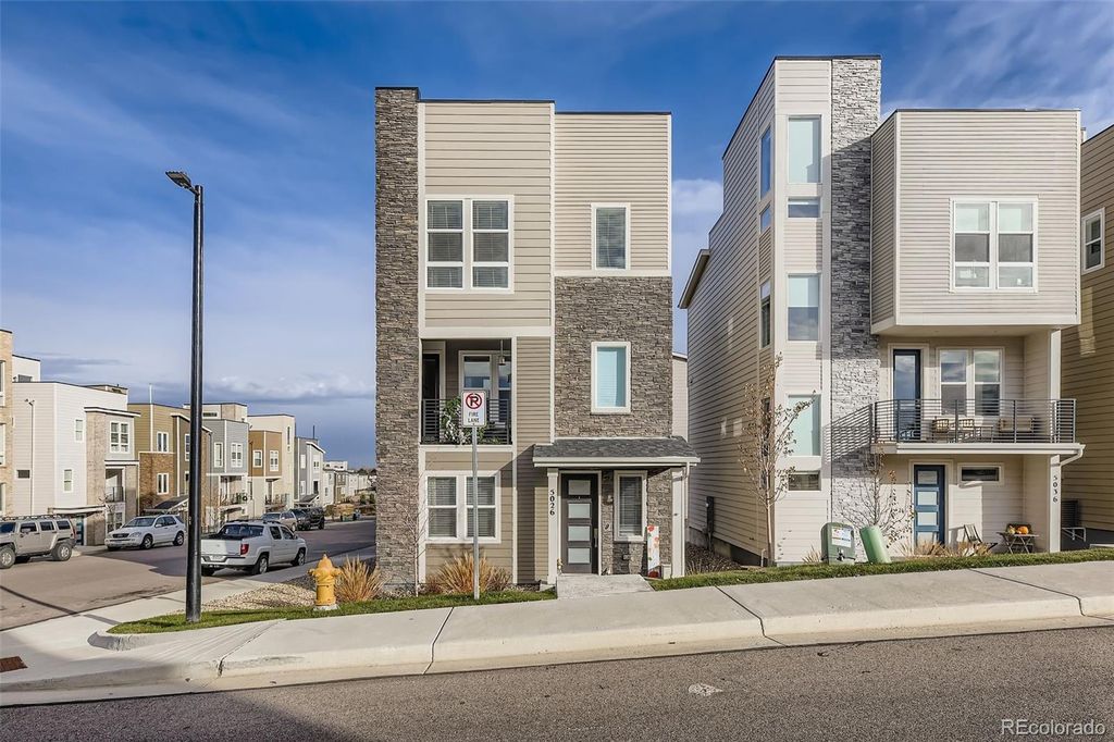 Photo of 5026 S Robb Street, Littleton, CO 80127 (MLS # 3707396)