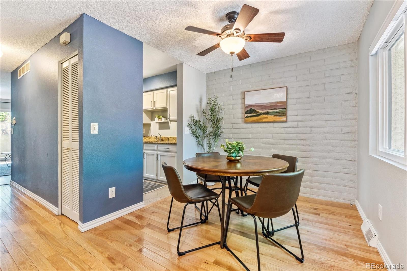 1060 S Parker Road 25