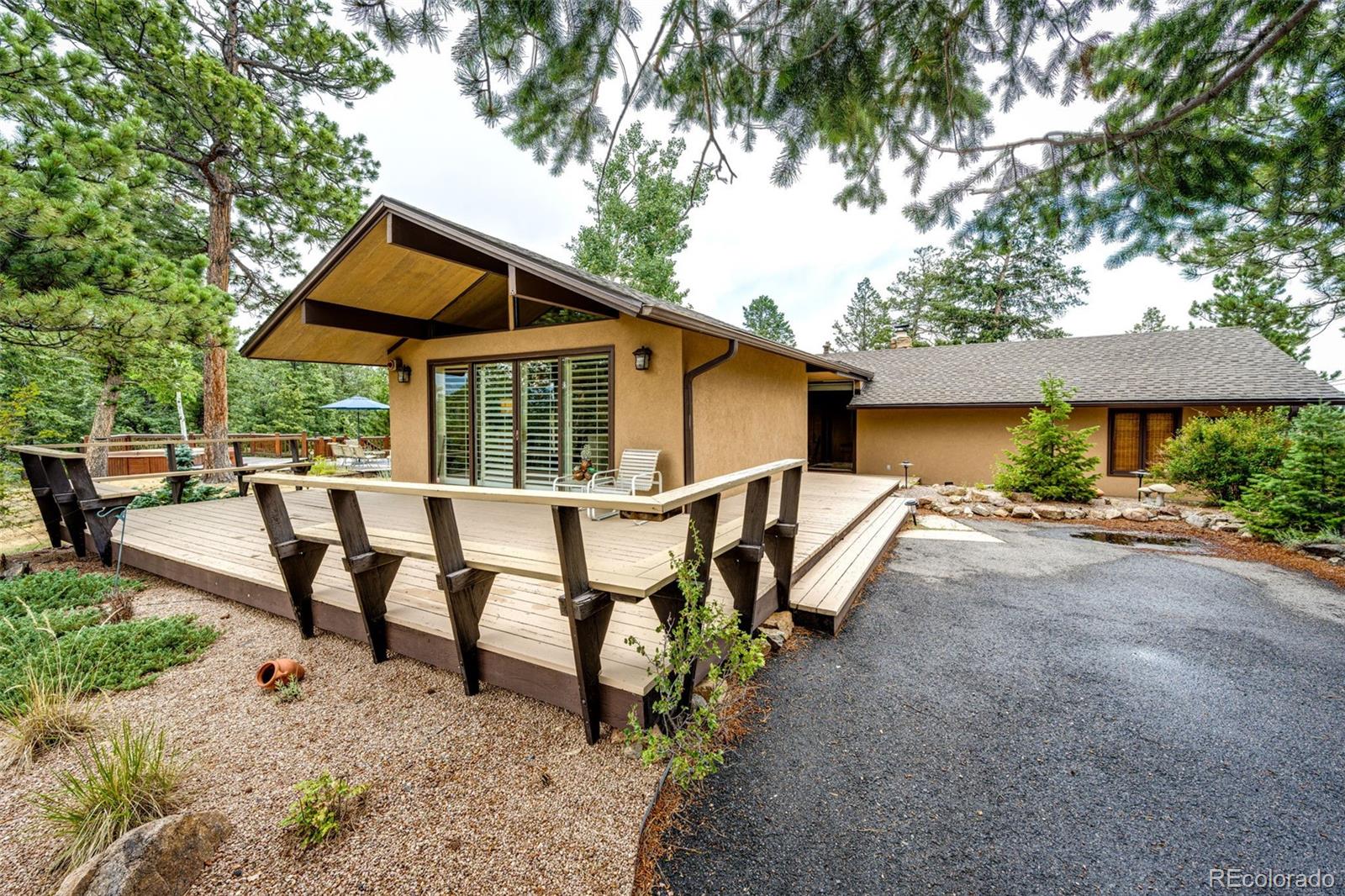 3876 Ridge Road