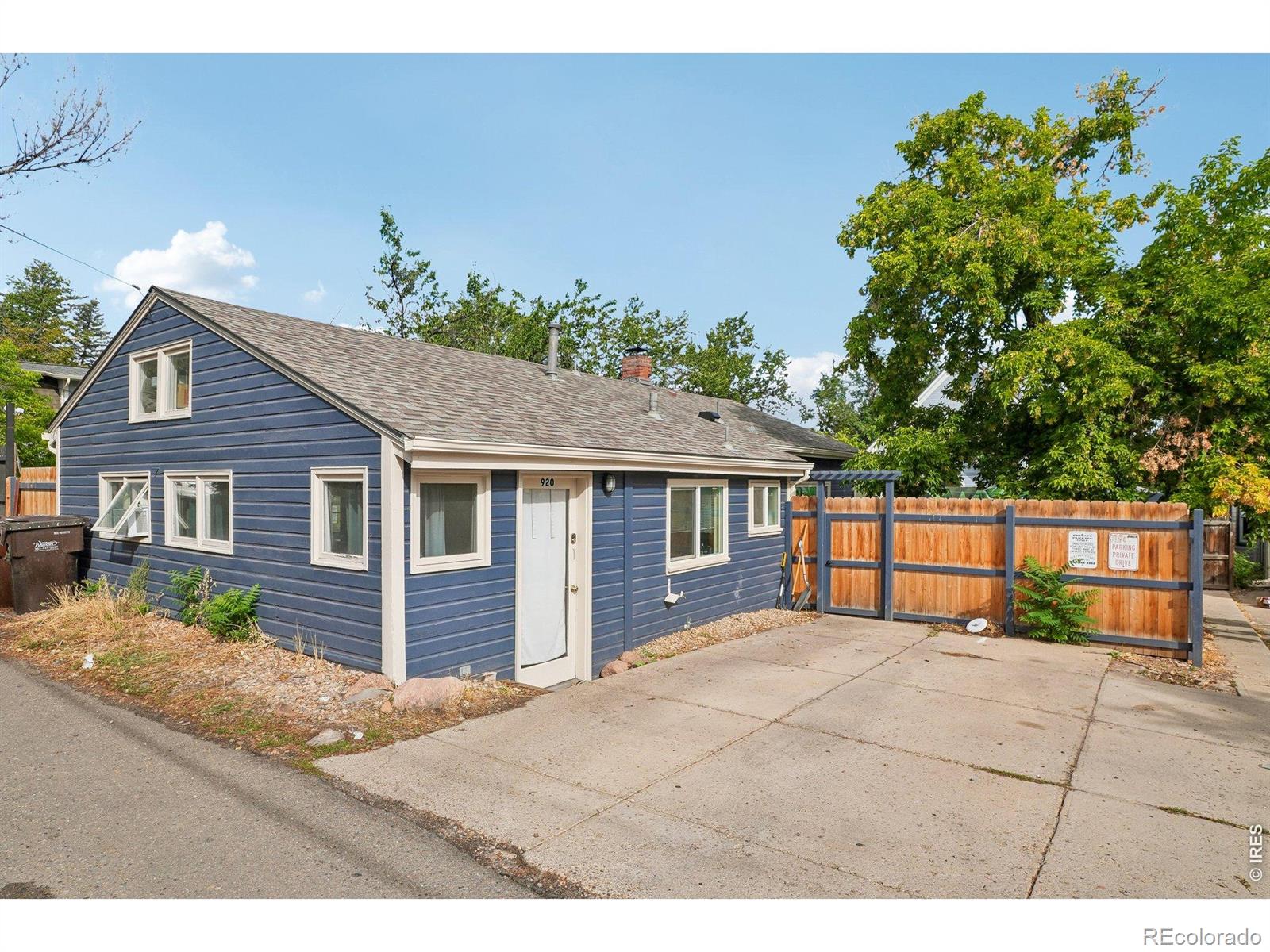 920 University Avenue