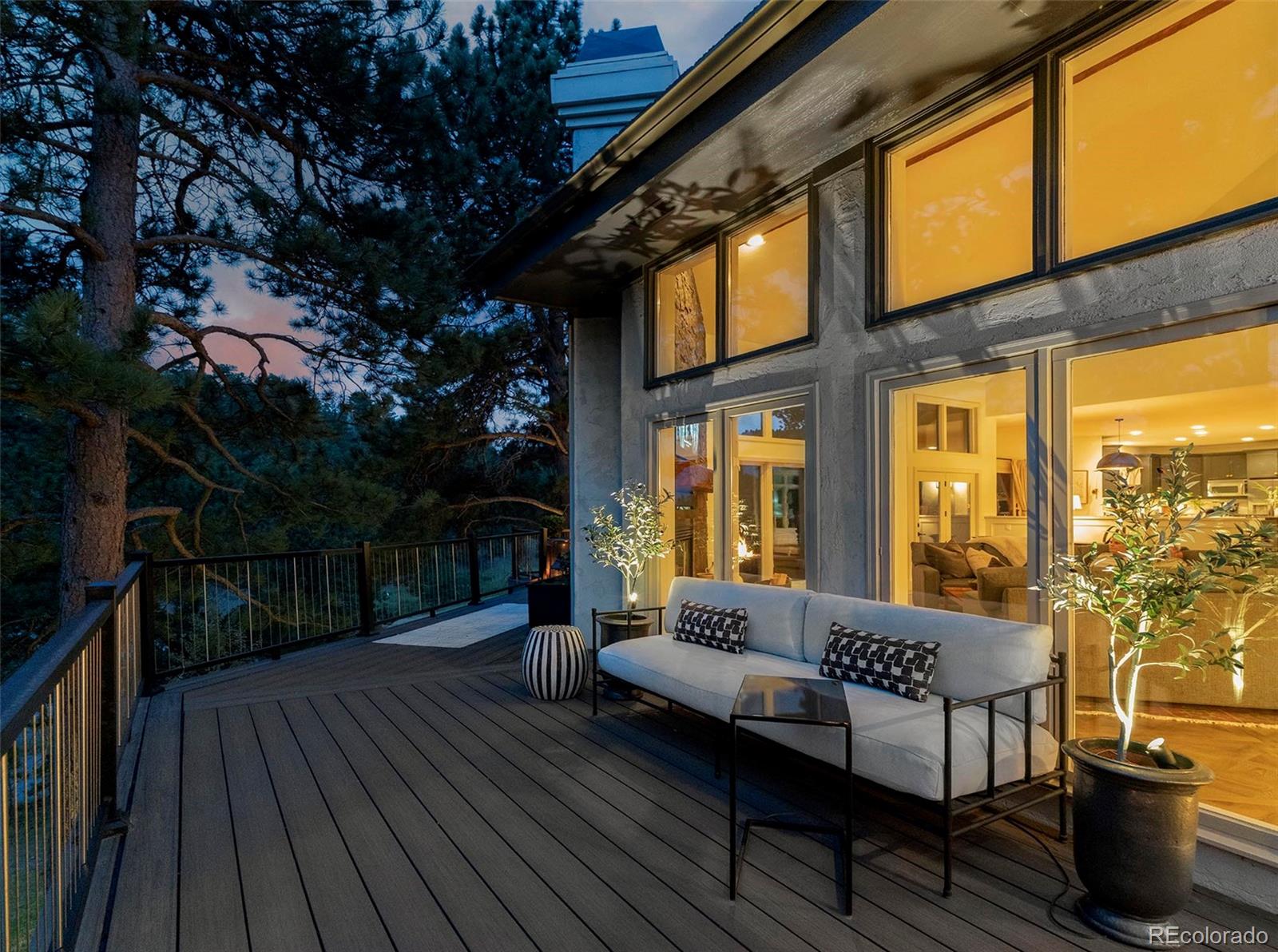 22184 Forest Hills Drive