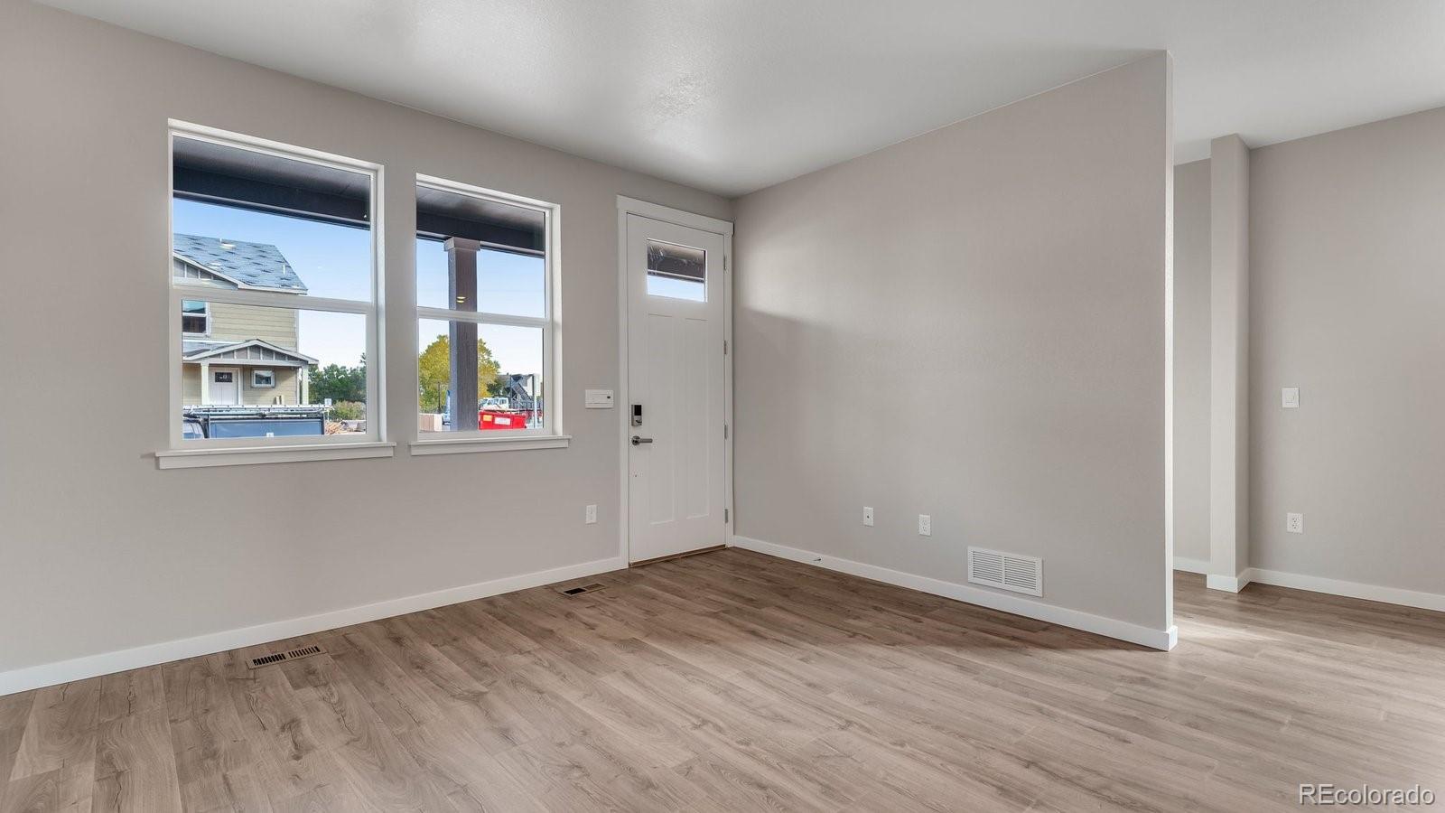 22624 E 6th Place