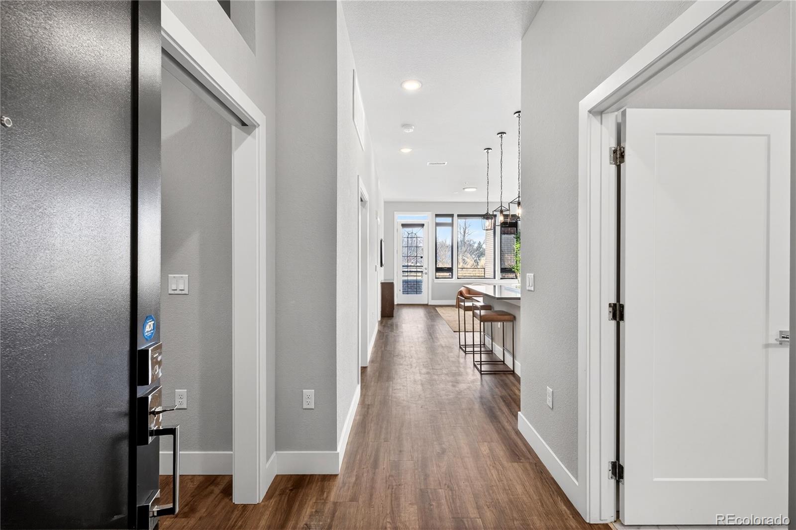 6618 E Lowry Boulevard 110