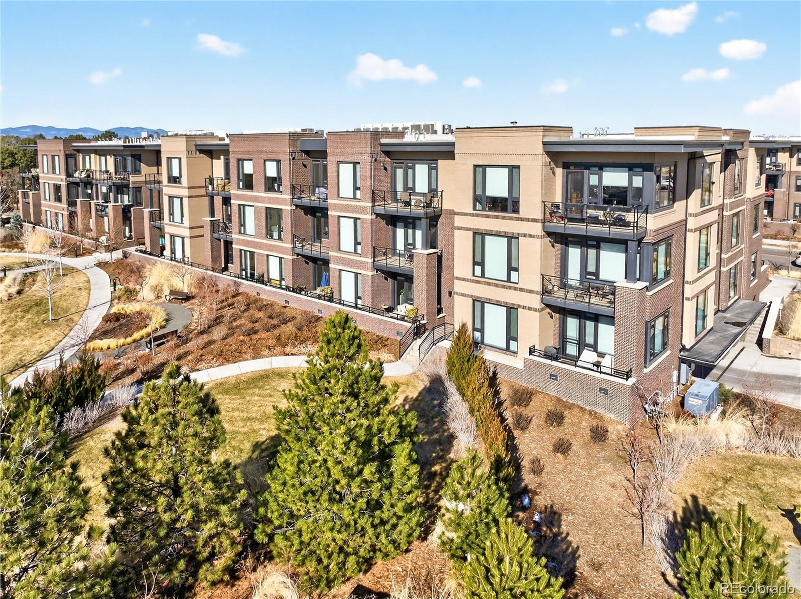 6618 E Lowry Boulevard 110