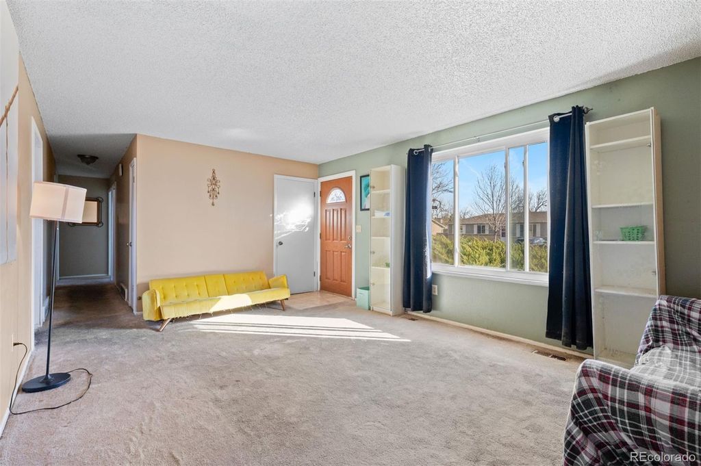 Photo of 2787 S Helena Way, Aurora, CO 80013 (MLS # 2876833)