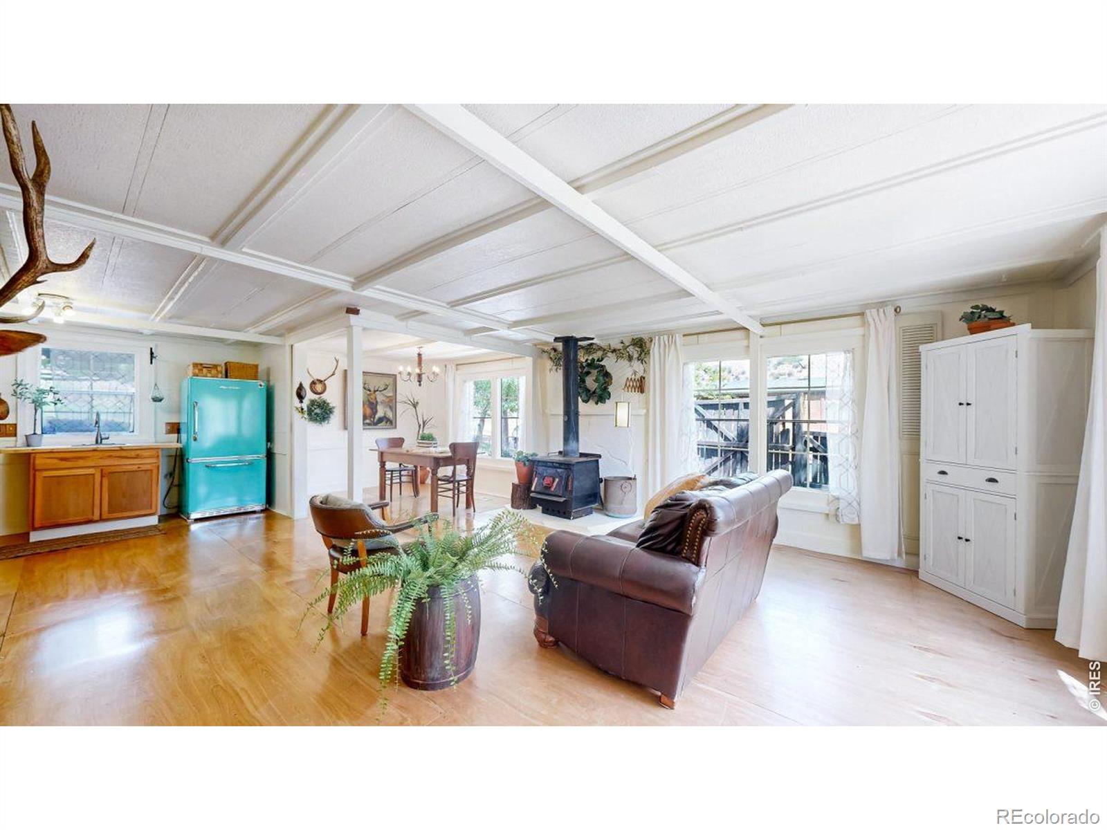 4708 Foothills Drive