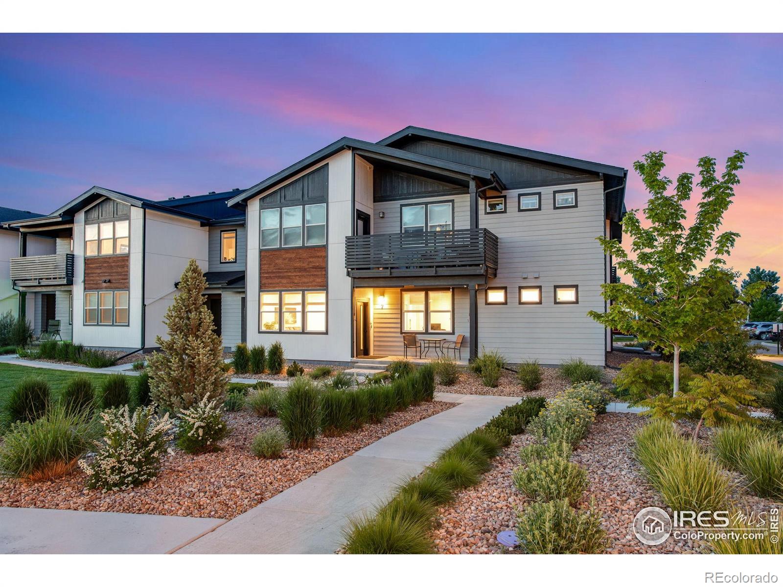 2086 Autumn Moon Drive 7