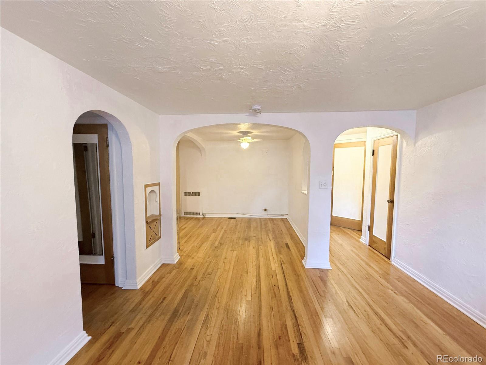 485 S Logan Street 16