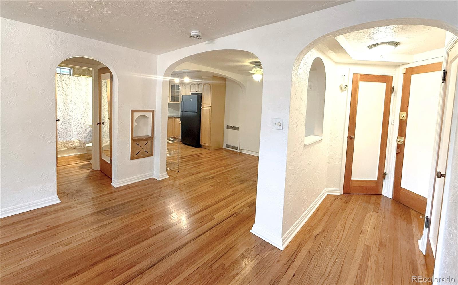 485 S Logan Street 16