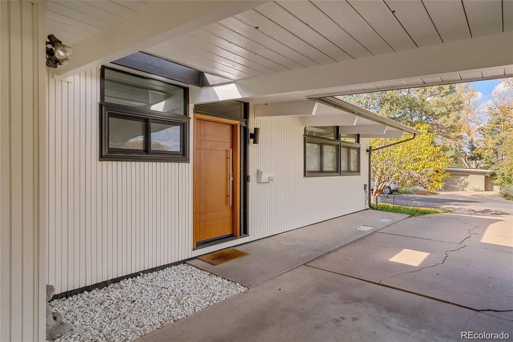 Photo of 1392 S Edison Way, Denver, CO 80222 (MLS # 4616599)