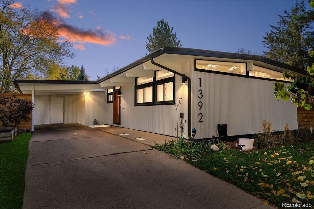 Photo of 1392 S Edison Way, Denver, CO 80222 (MLS # 4616599)