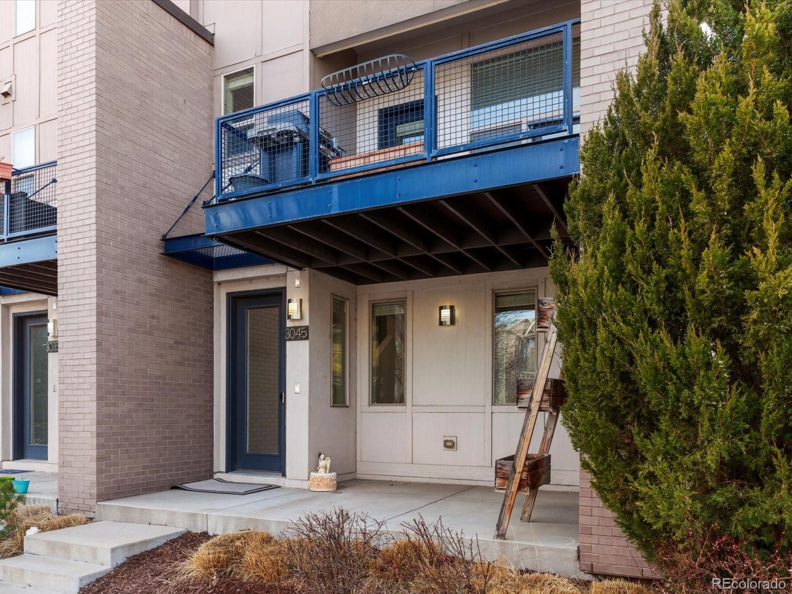 3045 N Geneva Street